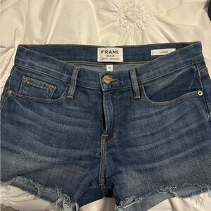 Frame Denim Classic Blue Jeans Timeless Style